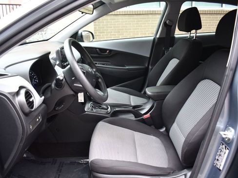 Used 2019 Hyundai Kona SE w/ Cargo Package image 16