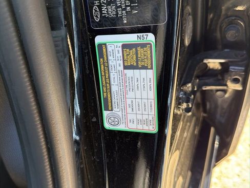 Used 2024 Hyundai Elantra SEL w/ Convenience Package image 20