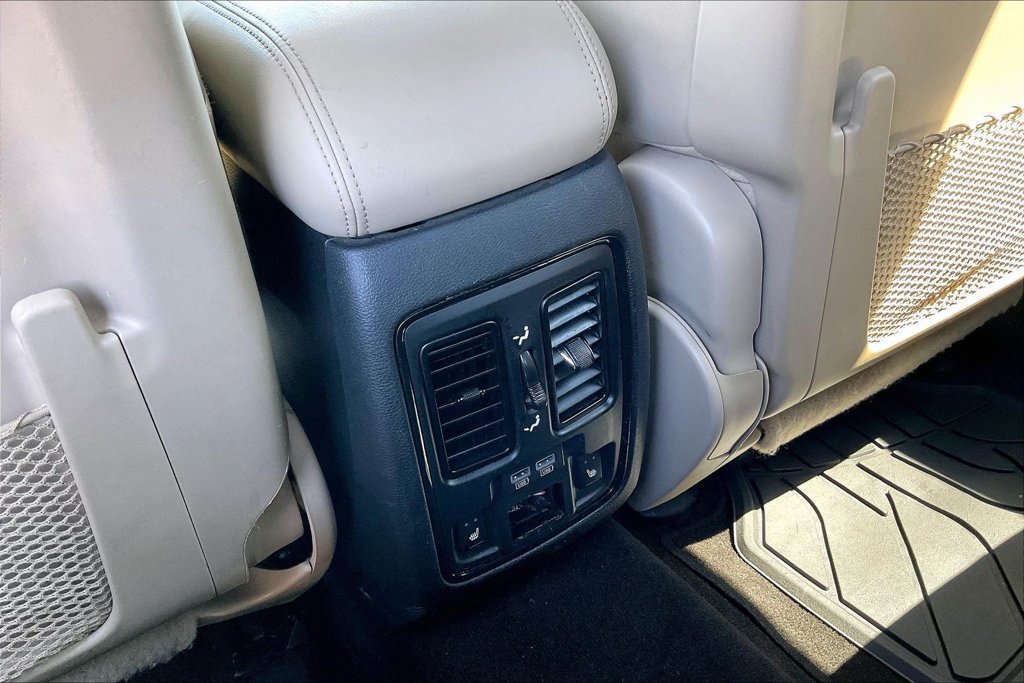 Used 2022 Dodge Durango GT AWD/4WD image 11