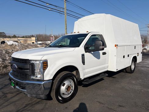 Used 2019 Ford F350 XL w/ XL Value Package image 4