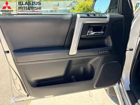 Used 2024 Toyota 4Runner Limited AWD/4WD image 16