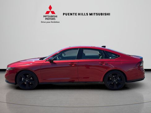 Used 2023 Honda Accord Sport image 8