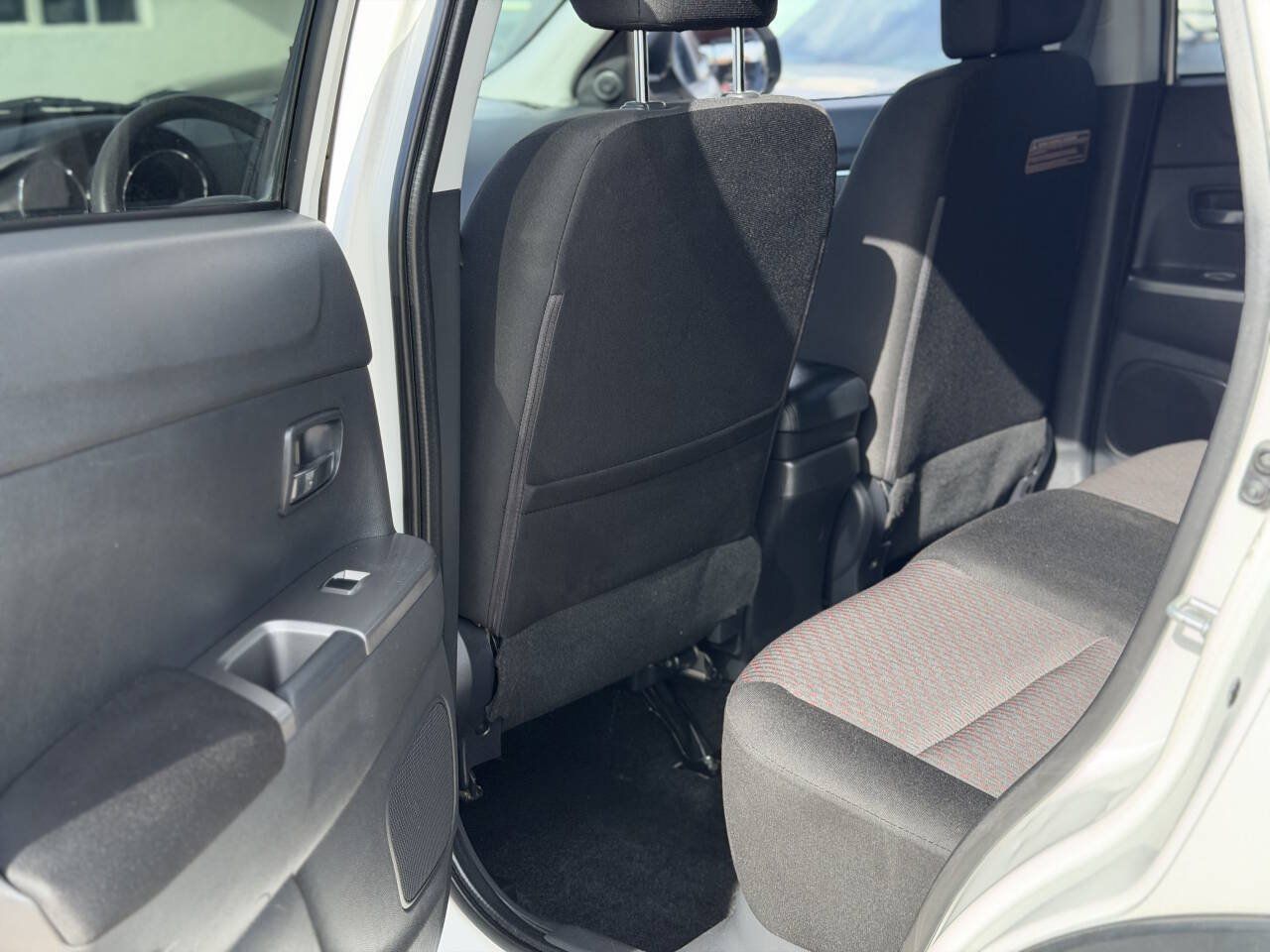 Used 2018 Mitsubishi Outlander Sport ES AWD/4WD image 12
