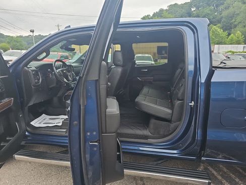 Used 2019 Chevrolet Silverado 1500 High Country w/ Technology Package image 12