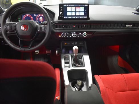Used 2025 Honda Civic Type R image 18