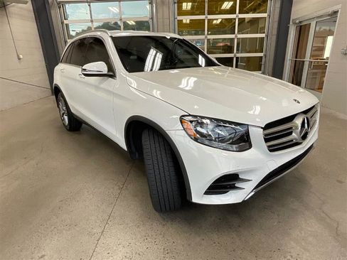 Used 2019 Mercedes-Benz GLC 300 w/ AMG Line image 7