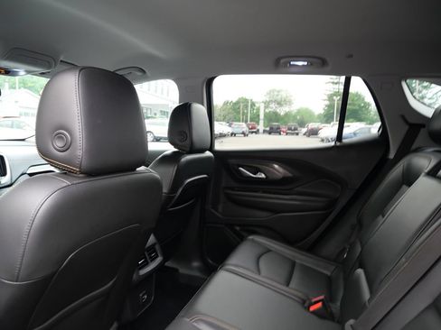 Used 2020 GMC Terrain SLT w/ Preferred Package FWD image 22