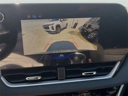 New 2026 Chevrolet Equinox LT image 28