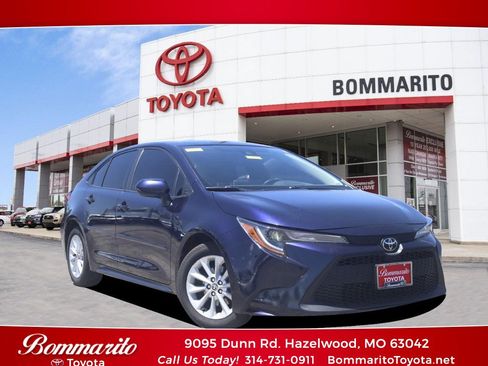 Used 2020 Toyota Corolla LE w/ LE Premium Package FWD image 1