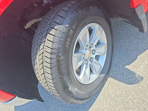 Used 2025 Chevrolet Silverado 1500 LT RWD image 29