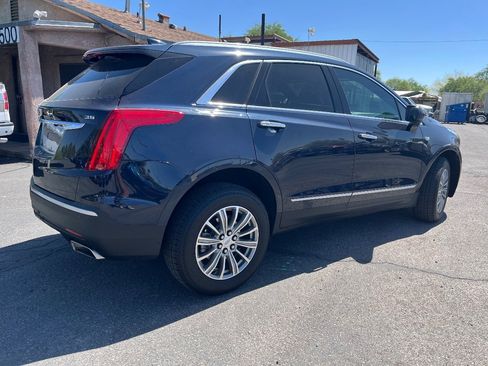 Used 2017 Cadillac XT5 Luxury w/ Driver Awareness Package FWD image 4