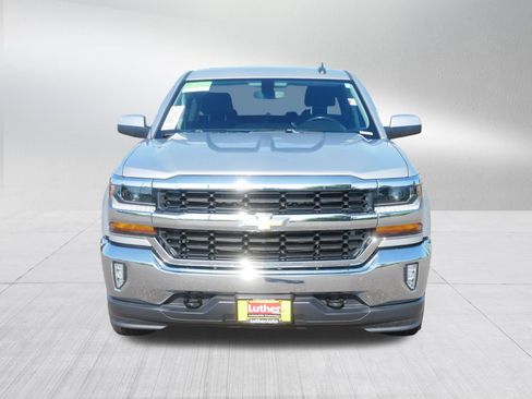 Used 2018 Chevrolet Silverado 1500 LT w/ LT Eassist Package AWD/4WD image 2