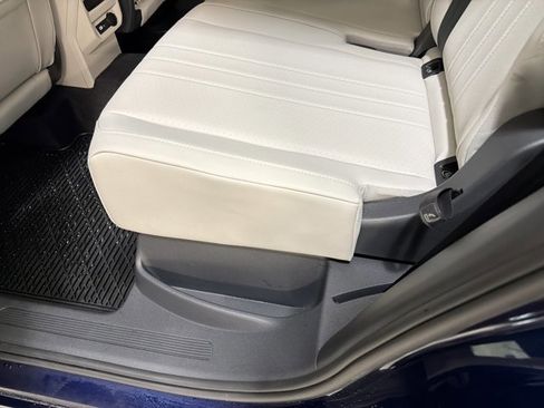 Certified 2024 Volkswagen Tiguan SE AWD/4WD image 23