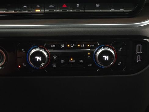 Used 2024 GMC Sierra 1500 SLT image 22