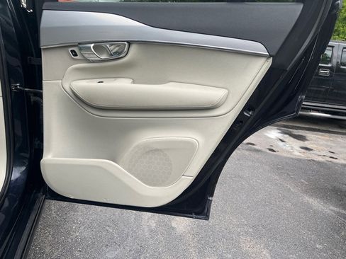 Used 2016 Volvo XC90 T5 Momentum image 13