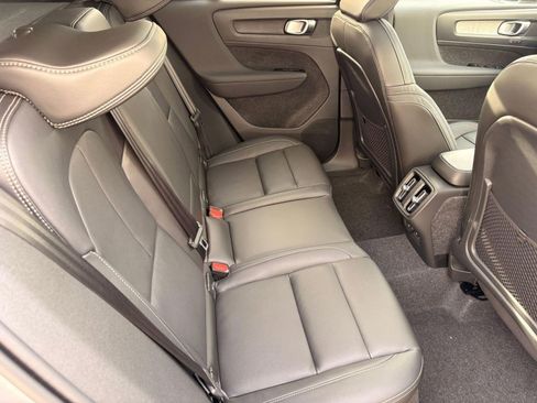 Certified 2026 Volvo XC40 B5 Core w/ Climate Package AWD/4WD image 26