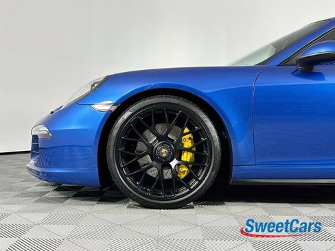 Used 2016 Porsche 911 Carrera GTS RWD image 41