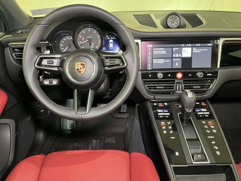 New 2026 Porsche Macan AWD/4WD image 27
