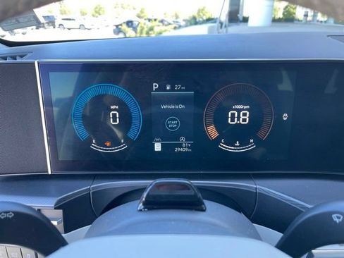 Used 2025 Hyundai Santa Fe SEL AWD/4WD image 8