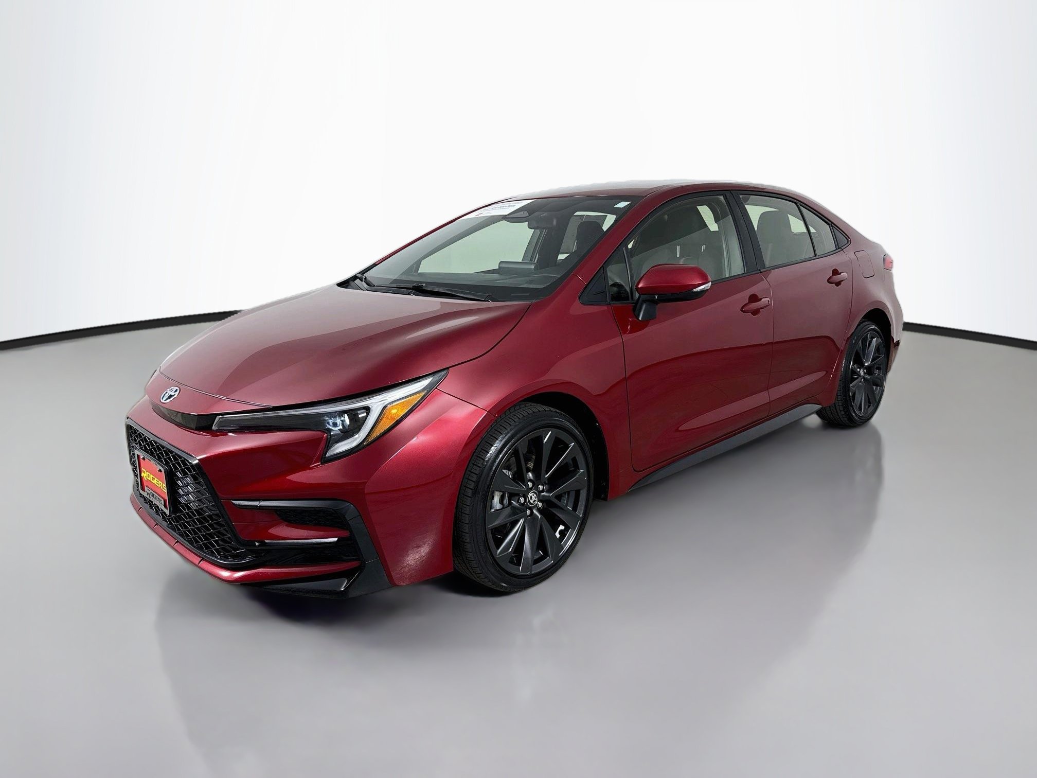 Certified 2024 Toyota Corolla SE FWD image 3