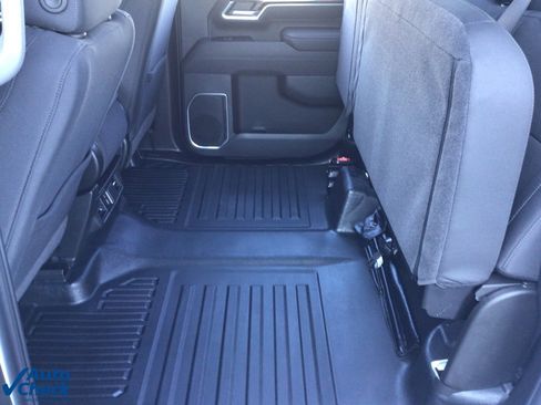 Used 2025 Chevrolet Silverado 2500 LT image 22