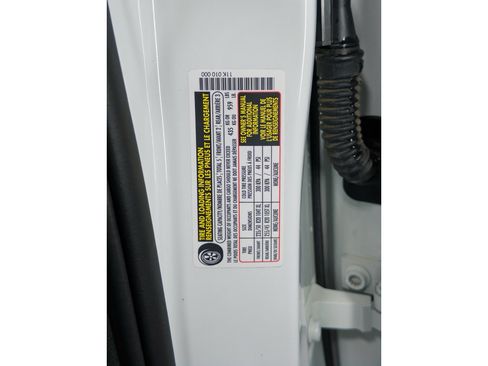 Used 2023 Volkswagen ID.4 Pro S AWD/4WD image 37