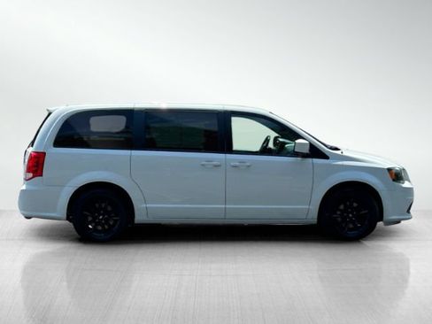 Used 2019 Dodge Grand Caravan GT FWD image 3