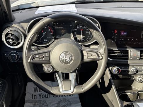 Used 2023 Alfa Romeo Giulia Ti image 48