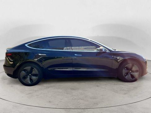 Used 2018 Tesla Model 3 Long Range RWD image 2