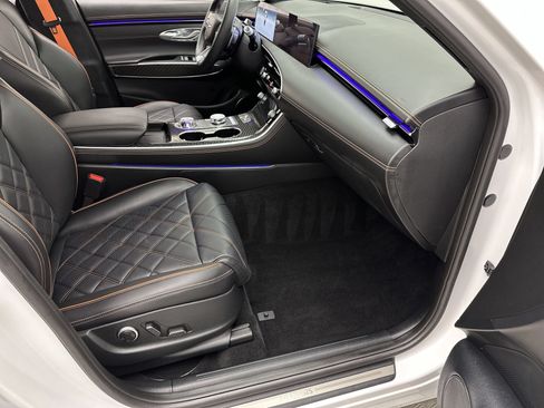 Certified 2026 Genesis GV70 3.5T Sport Prestige AWD/4WD image 25