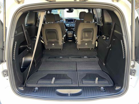 Used 2021 Chrysler Pacifica Touring w/ S Appearance Package image 71