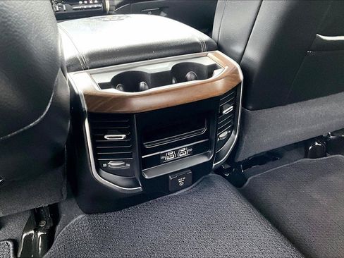 Used 2023 RAM 2500 Laramie AWD/4WD image 11
