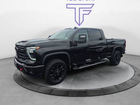Used 2025 Chevrolet Silverado 2500 LTZ w/ LTZ Plus Package AWD/4WD image 1