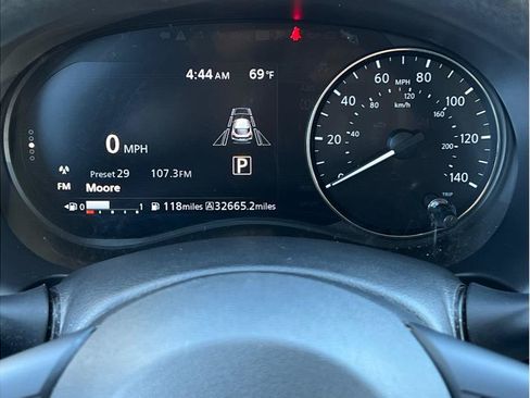 Used 2024 Nissan Kicks SV FWD image 11