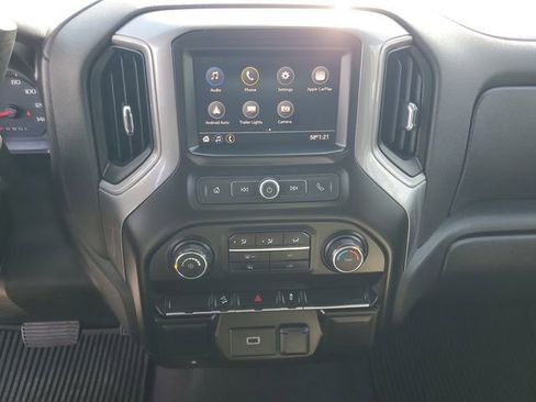 Used 2020 Chevrolet Silverado 1500 Custom Trail Boss image 24