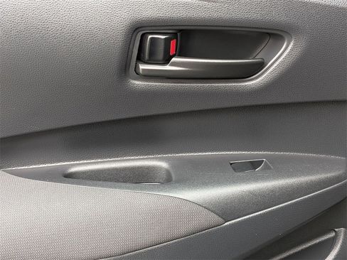 Used 2025 Toyota Corolla LE image 25