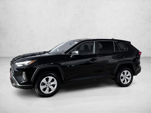 Used 2024 Toyota RAV4 LE image 4