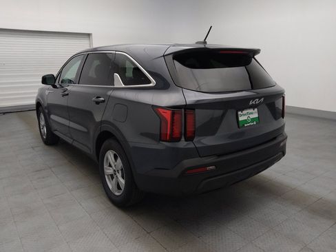 Used 2023 Kia Sorento LX FWD image 5