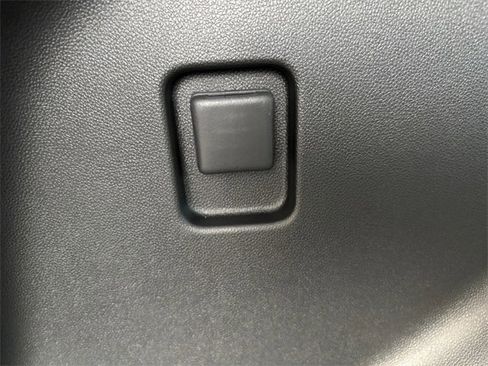 New 2026 Chevrolet Equinox EV RS image 38