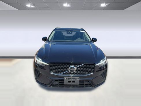 Certified 2023 Volvo XC60 B5 Plus image 6
