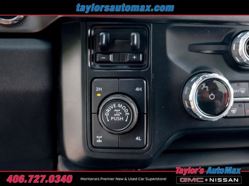 Used 2023 Ford F350 Platinum w/ Tremor Off-Road Package AWD/4WD image 35