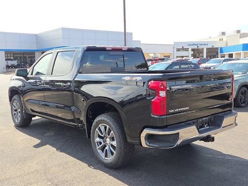 New 2026 Chevrolet Silverado 1500 LT w/ Convenience Package II AWD/4WD image 3