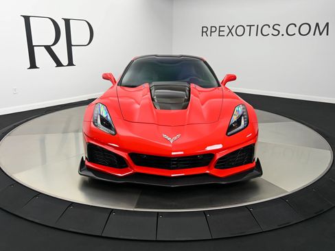 Used 2019 Chevrolet Corvette ZR1 RWD image 12