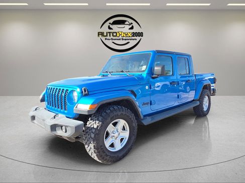 Used 2021 Jeep Gladiator Sport image 3
