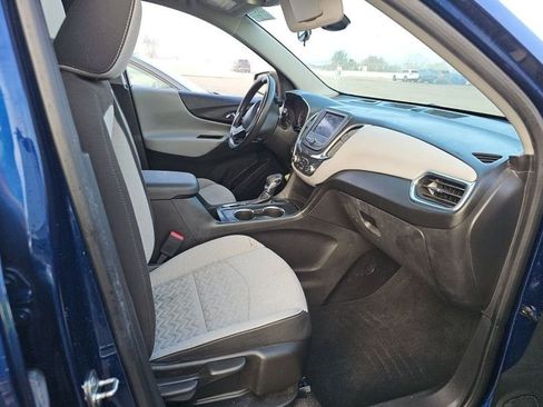 Used 2022 Chevrolet Equinox LS image 22