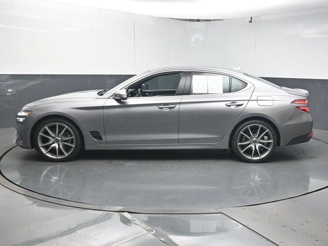 Used 2023 Genesis G70 2.0T RWD image 5