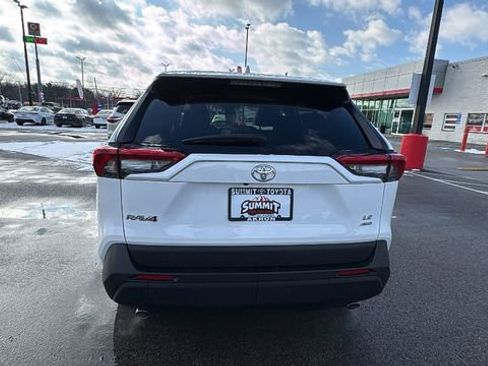 Certified 2023 Toyota RAV4 LE image 4