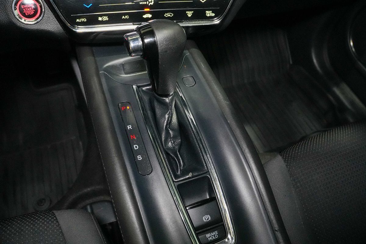 Used 2022 Honda HR-V EX image 14