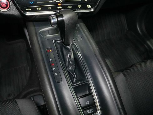 Used 2022 Honda HR-V EX image 14