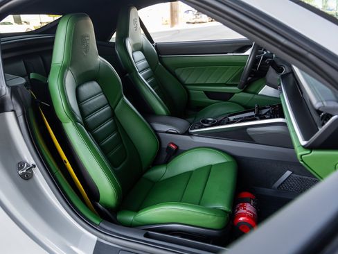 Certified 2022 Porsche 911 Turbo S w/ 911 Turbo Sportdesign Package image 46